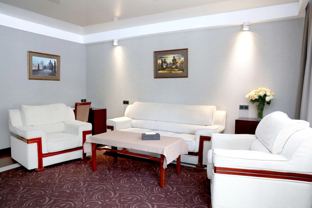 Отель Best Western Plus Paradise Hotel Дилижан