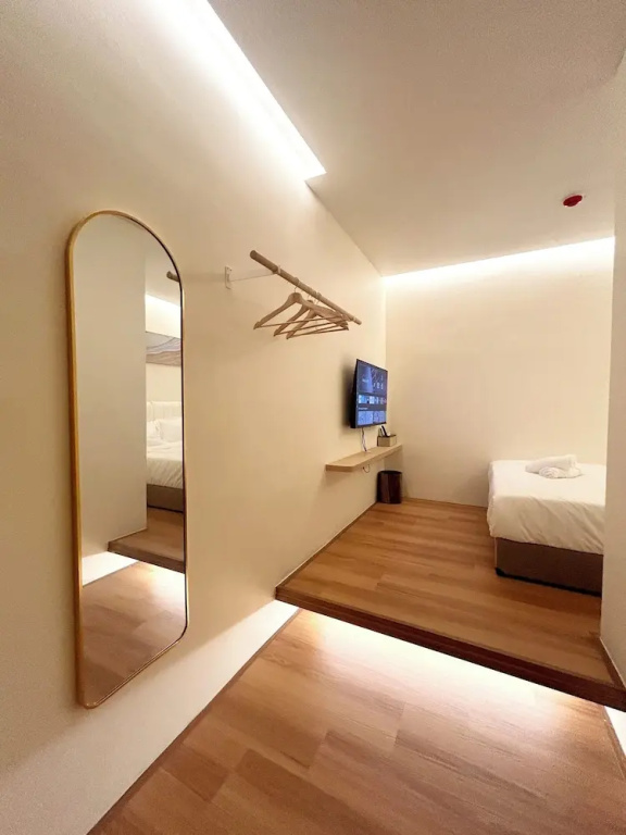 ONE18 Boutique Hotel