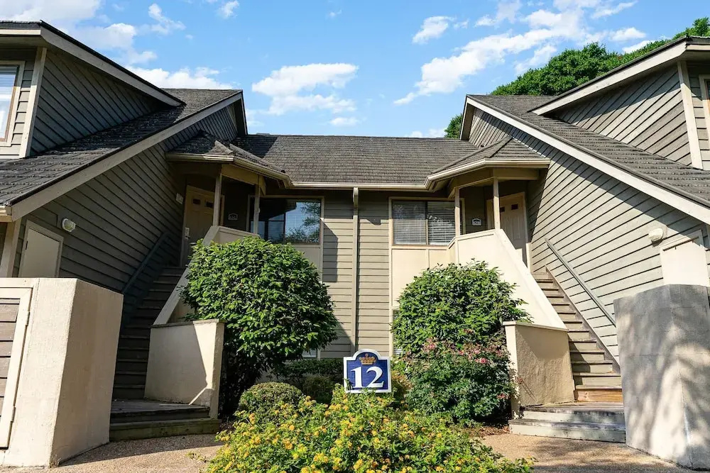 Clean and comfortable 2 bedroom 2 bath villa - 12G Richmond Park 2 Villa