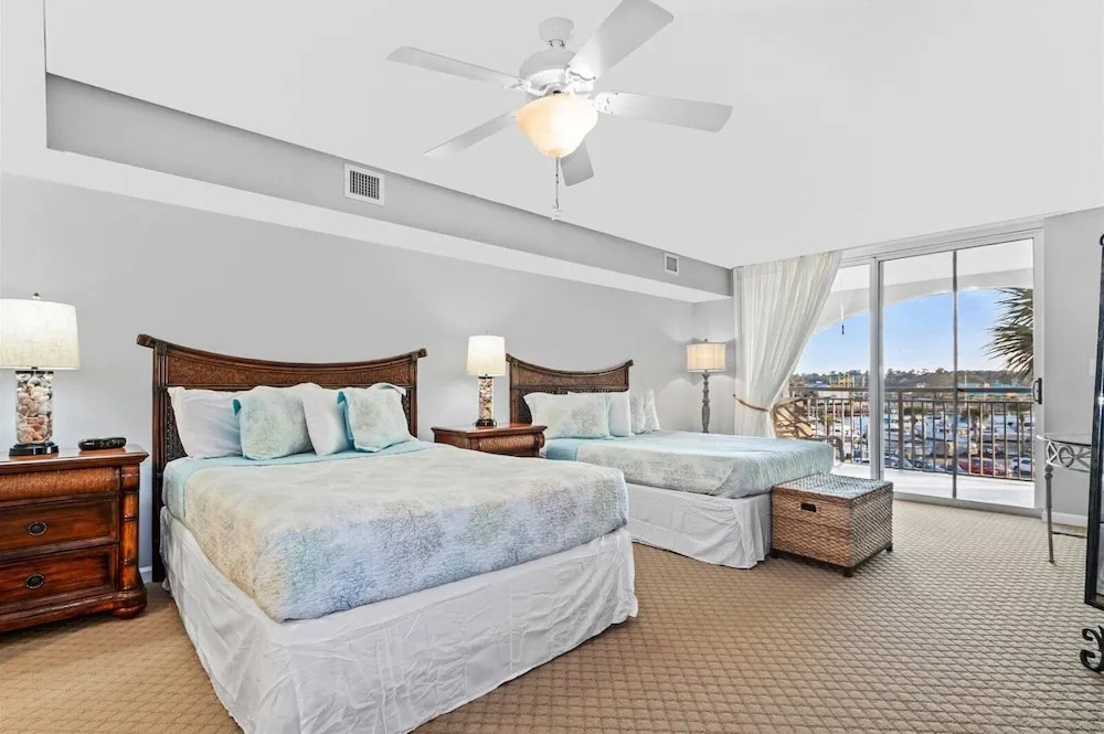 Yacht Club Villas #1-1001