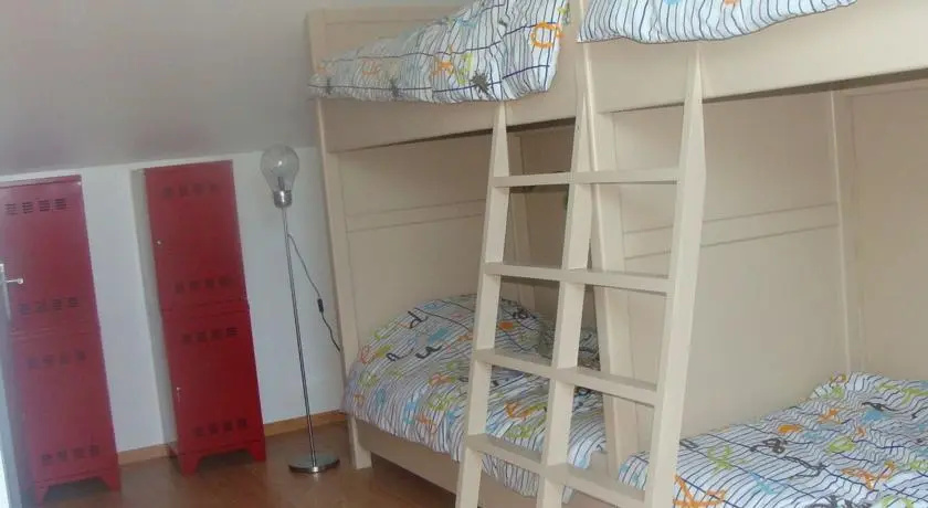 Lécole au gîte