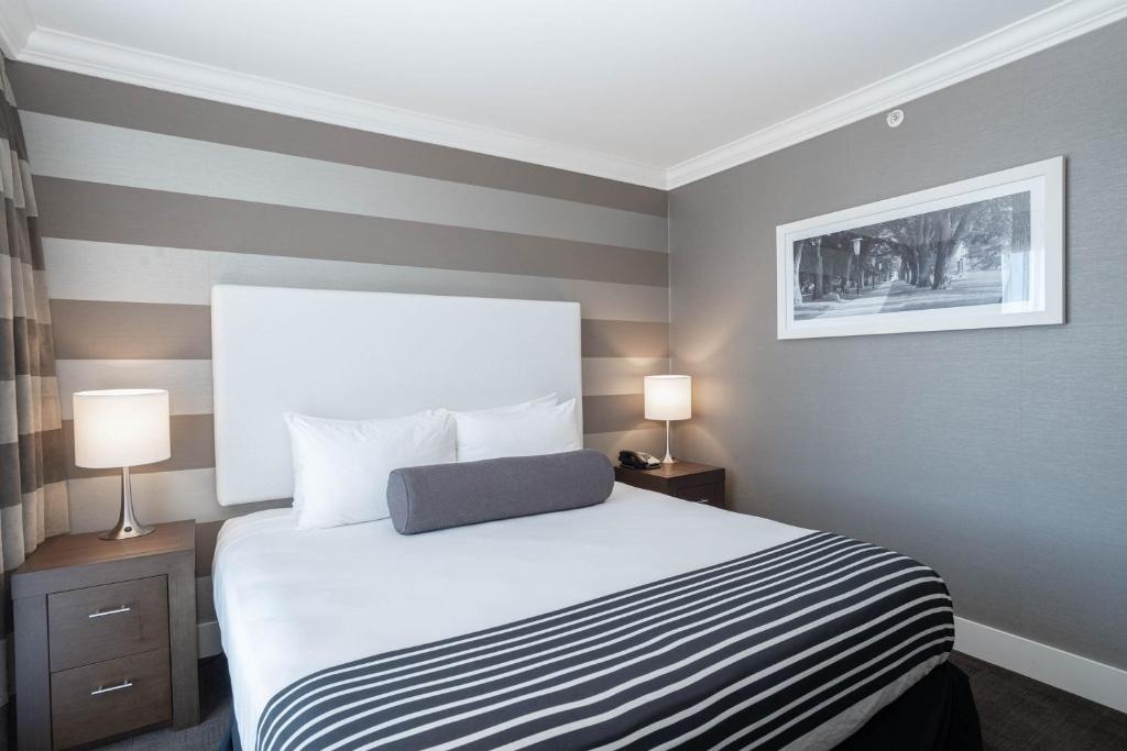 Sandman Hotel Edmonton West