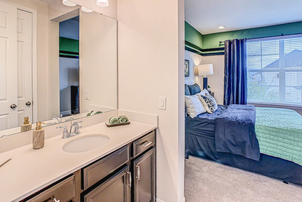 Resort Home With Private Pool, Patio, Foosball & 2 Living Areas - Near Disney