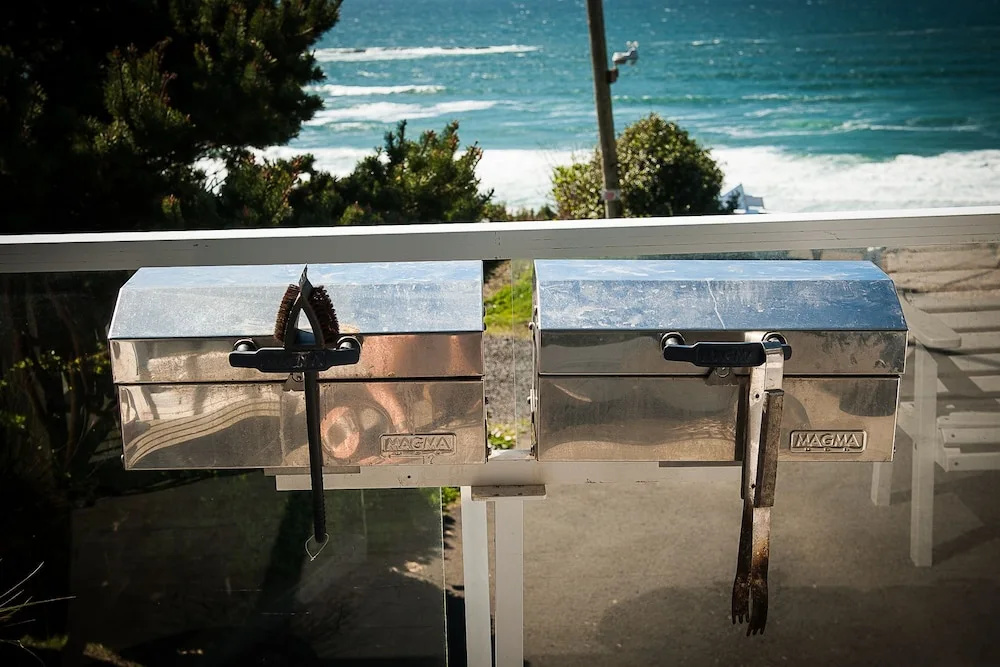 Beverly Beach Overlook for 8 by RedAwning