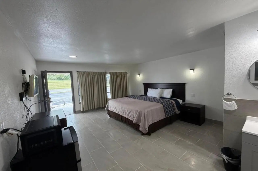 Friendship Inn Near Golf Course Ocala FL