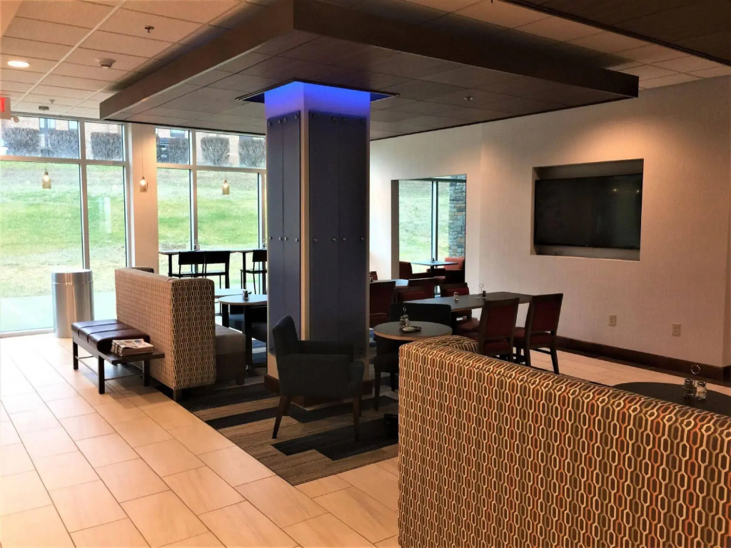 Holiday Inn Express & Suites Danville by IHG