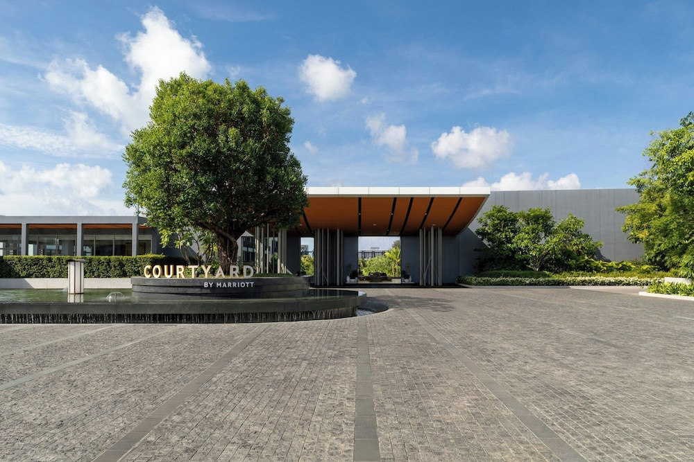 Courtyard by Marriott Phuket Chalong Bay Resort