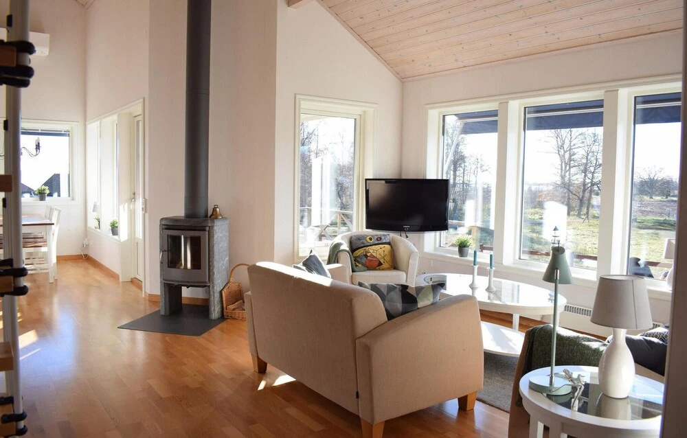 Cozy Home In Rockneby With Kitchen