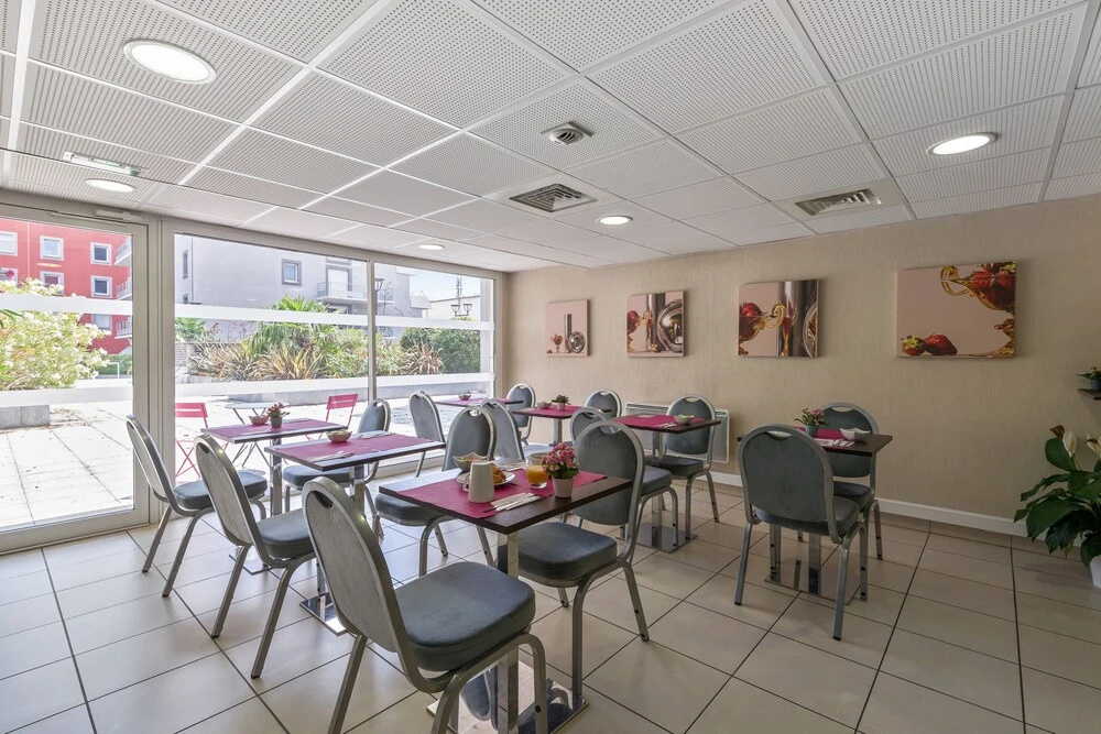 Park & Suites Confort Toulouse LHers
