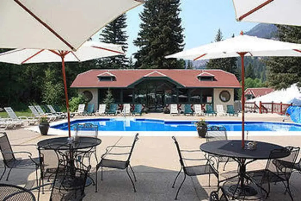 The Historic Redstone Inn