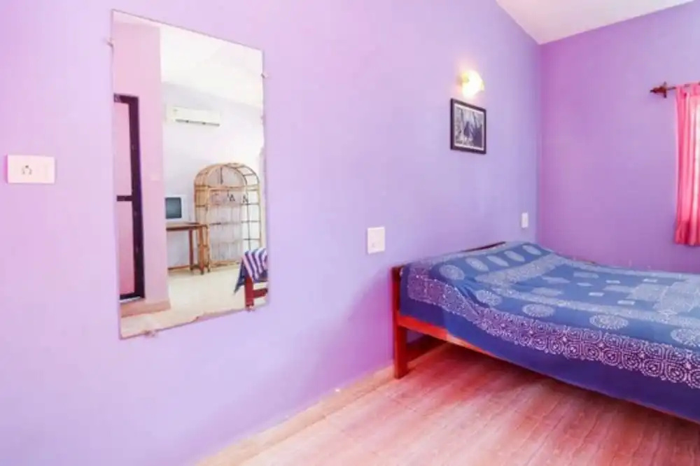 Goroomgo Laximi Guest House Goa