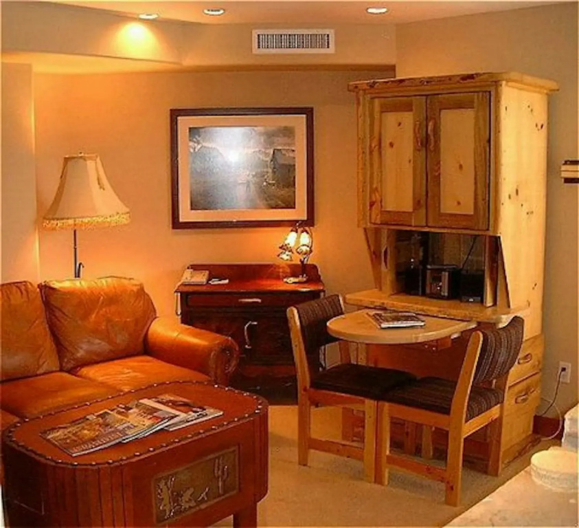 Inn at Lost Creek