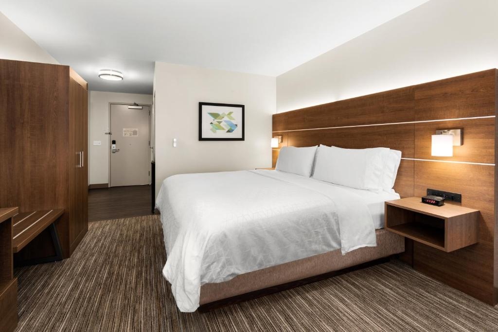 Holiday Inn Express and Suites Sumner by IHG