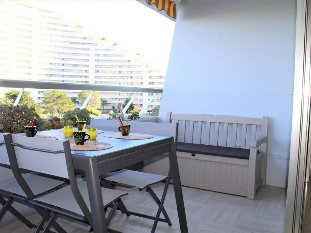 Appartement Villeneuve-Loubet, 2 pièces, 4 personnes - FR-1-252A-9