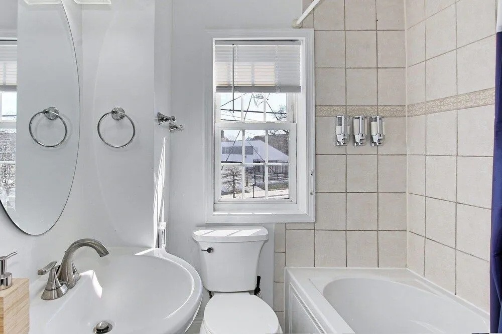 Beautiful 3br/2ba Colonial House | CozySuites