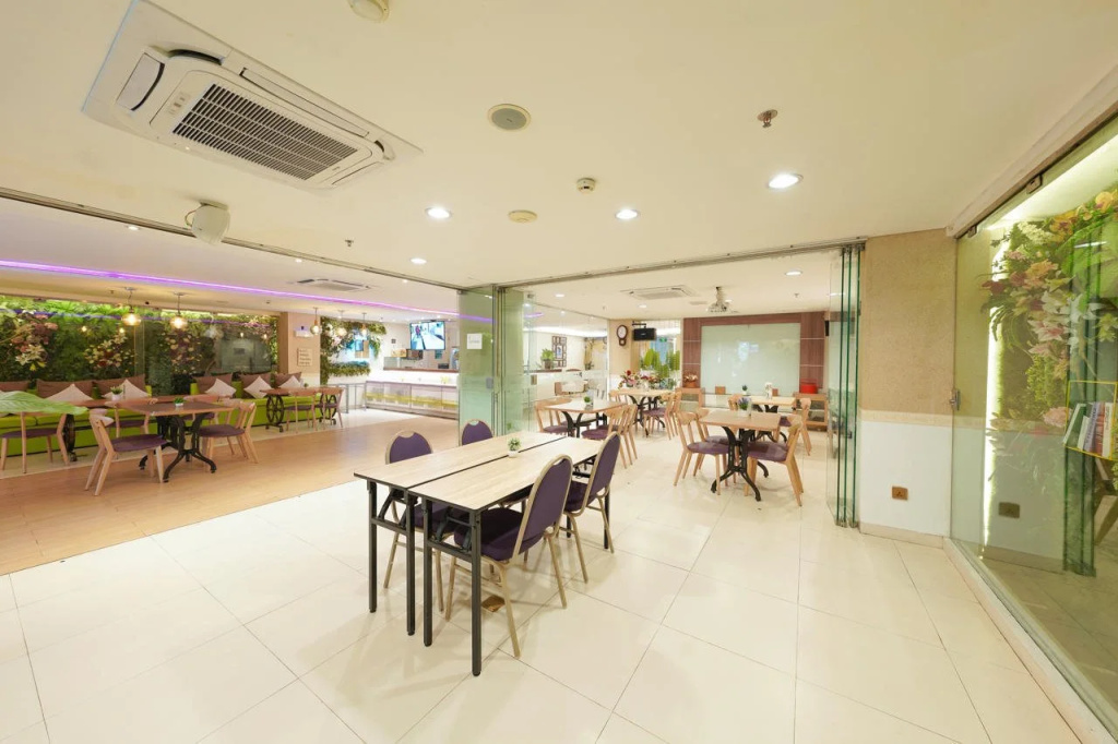 Heef Hotel Pasar Baru