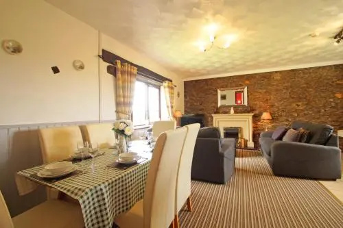 3 Bed in Llanfairpwll oc-22999