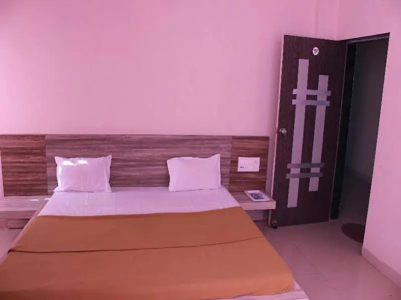 Dreamland Hotel