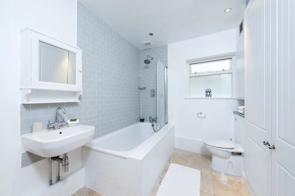 Spacious 1BR Garden Flat in Brixton