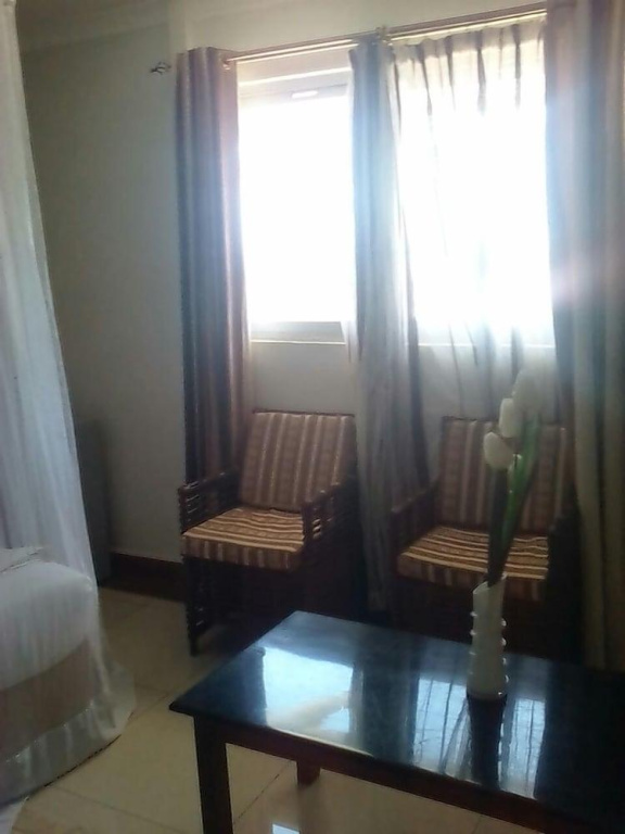 Dlux Hotel