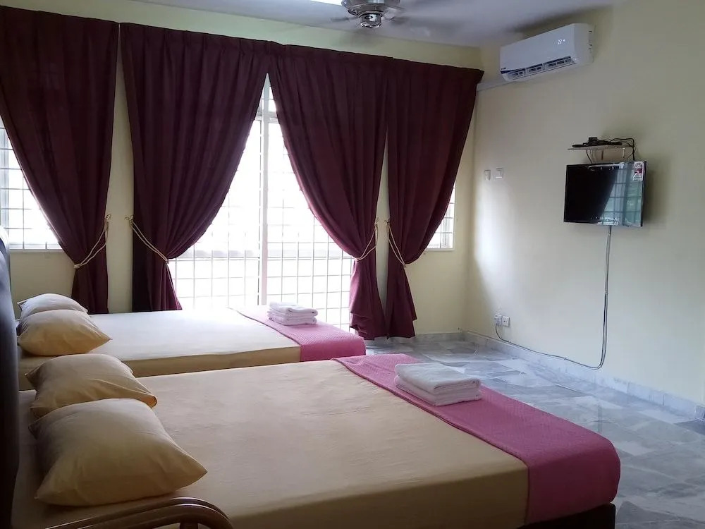 Rose Condo@ Cocobay Beach Resort