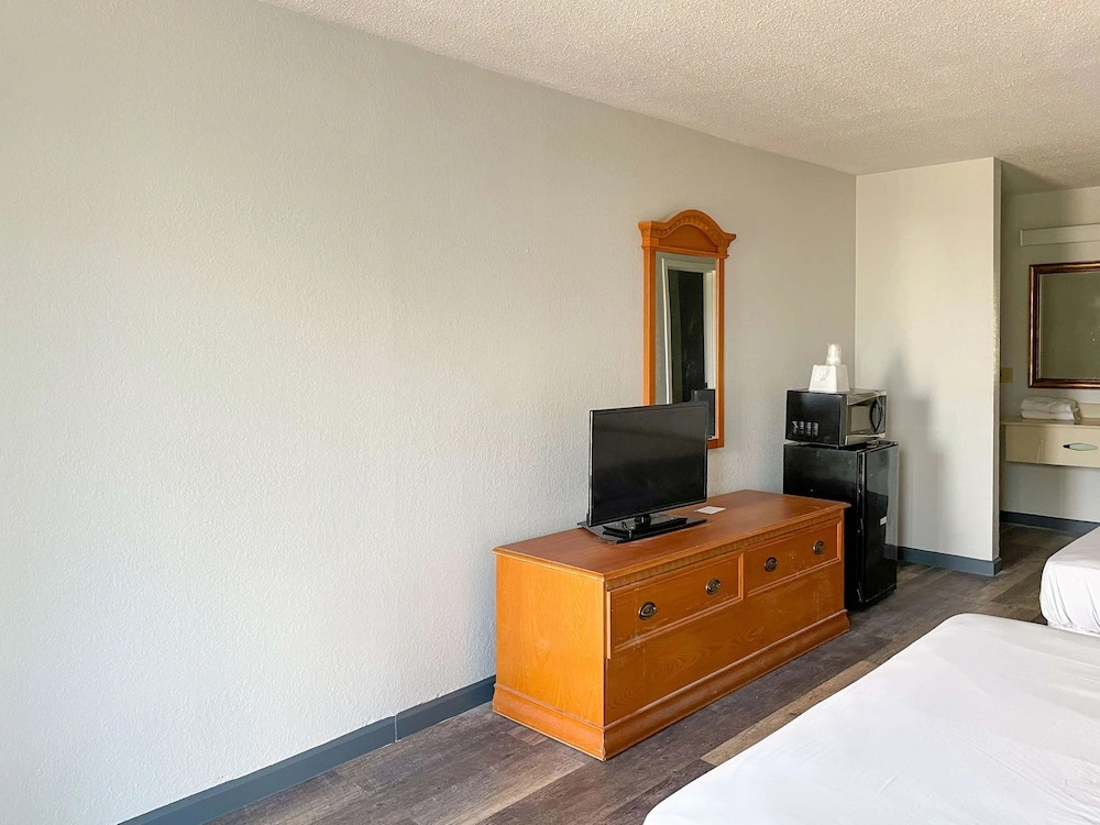 Americas Best Value Inn Marianna