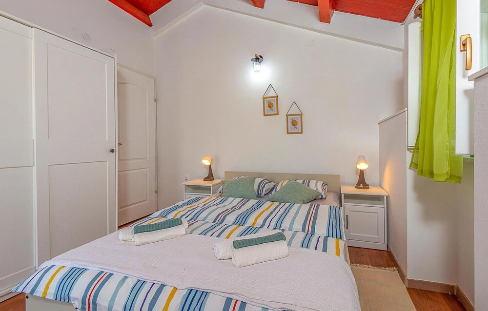 Beautiful Home in Nedescina With Wifi and 2 Bedrooms
