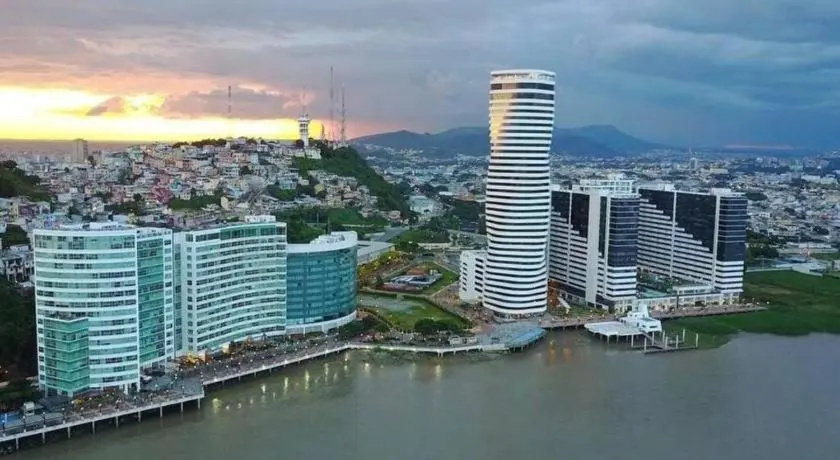 Puerto Santa Ana Suites Guayaquil