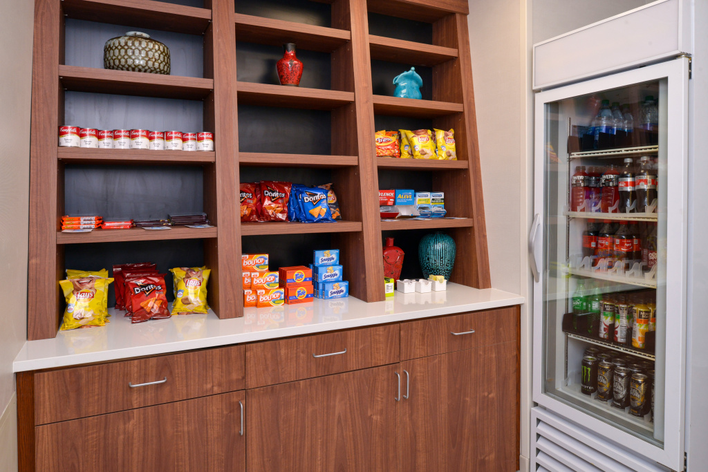 Holiday Inn Express & Suites Pueblo by IHG