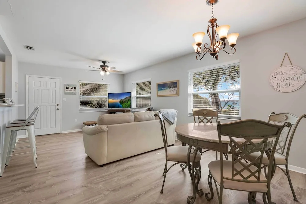 Palmetto Home w/ Manatee River Access!