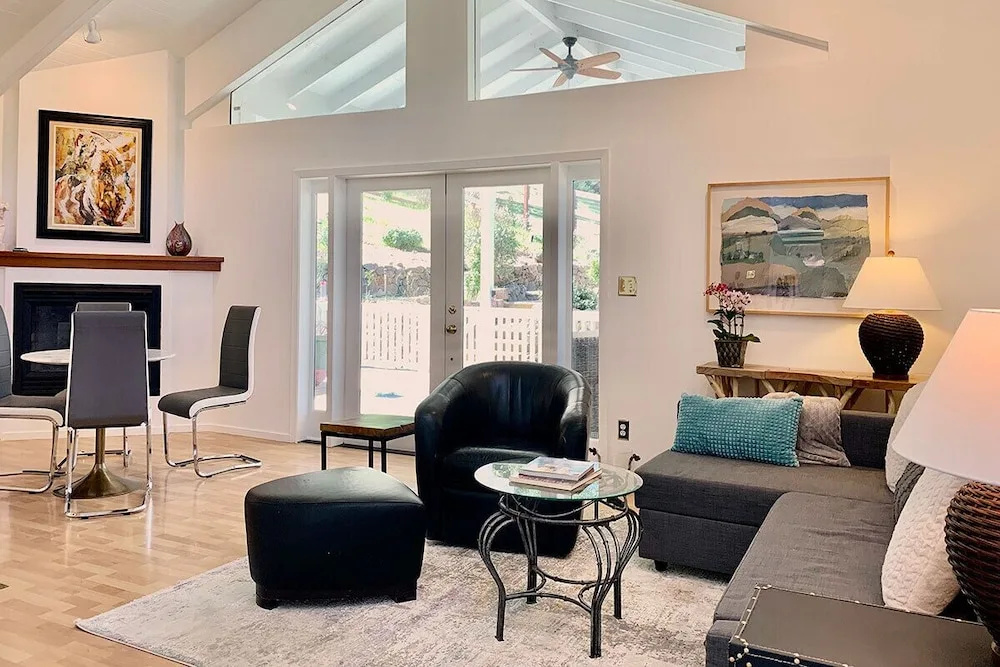 Meadowlark Country House & Resort