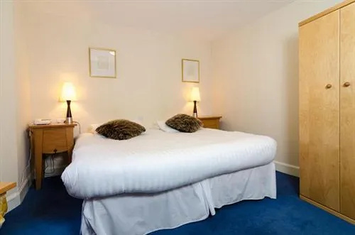 Edinburgh Lodges