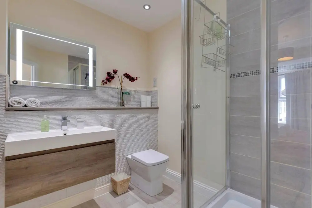 Modern Cambridge Home Business & Holiday Stays