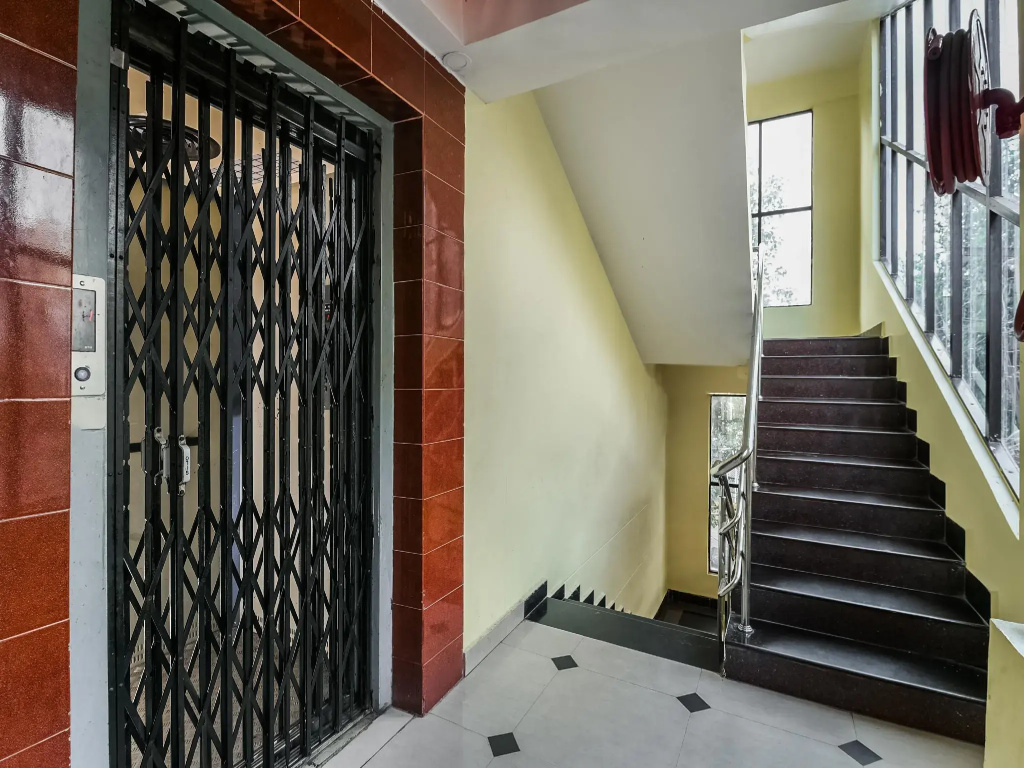OYO 13425 Sindhura Guest House
