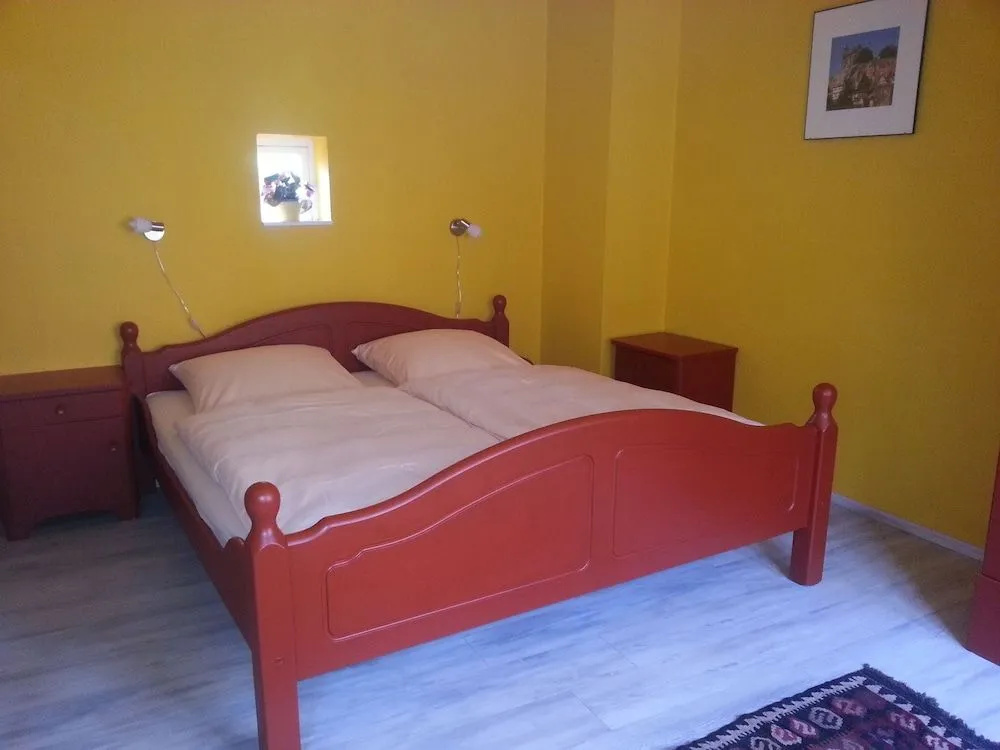 Fachwerkhotel - Ferienhäuser Vorhof zur Hölle