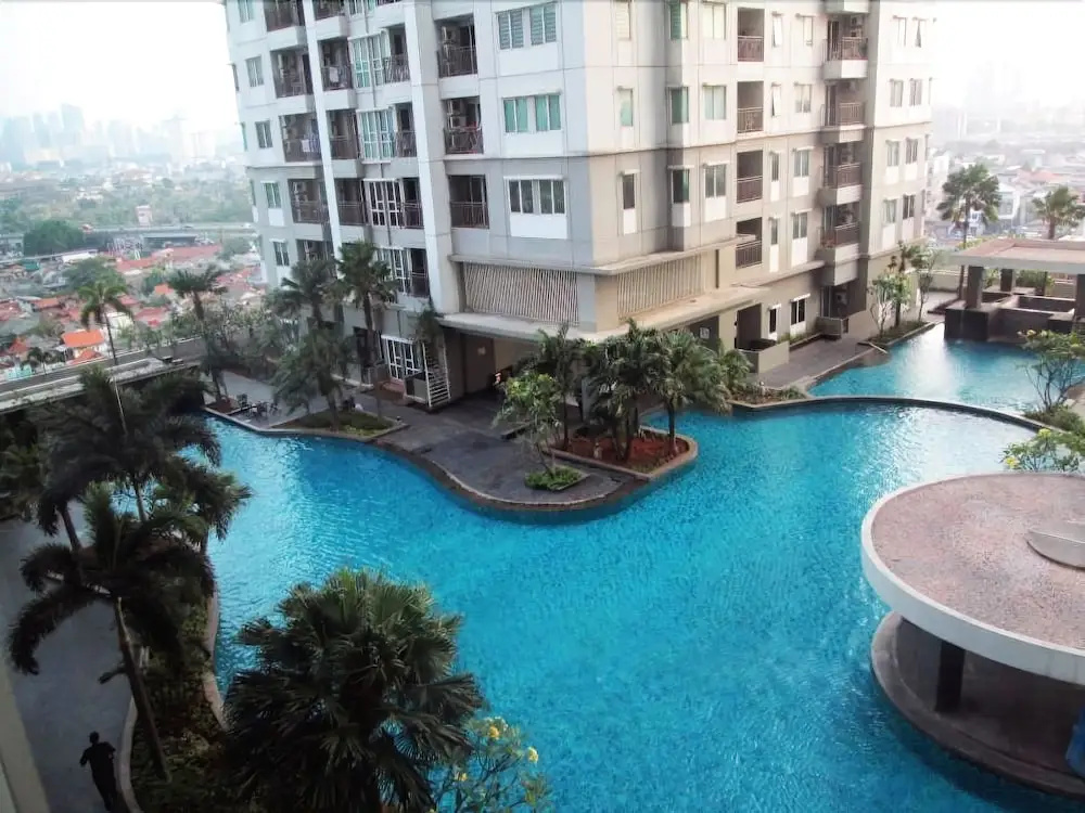 Cozy and Spacious Apartment at Thamrin Residence near to Sudirman