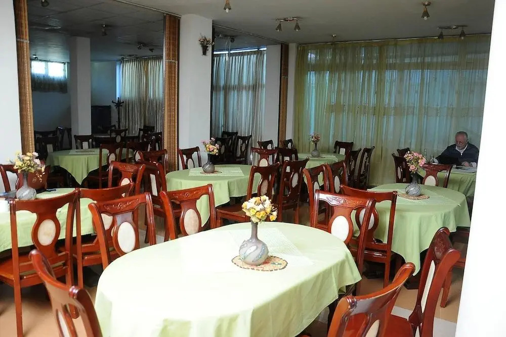 Dimitri Hotel