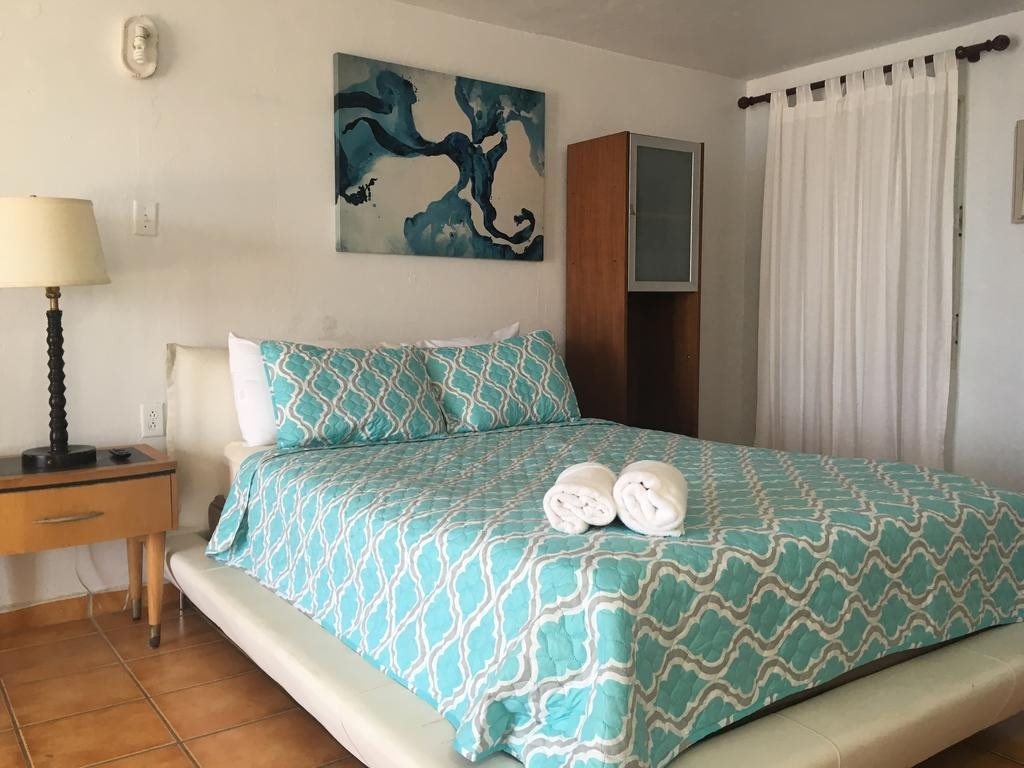 Discovery Inn Suites at 681 Ocean Drive