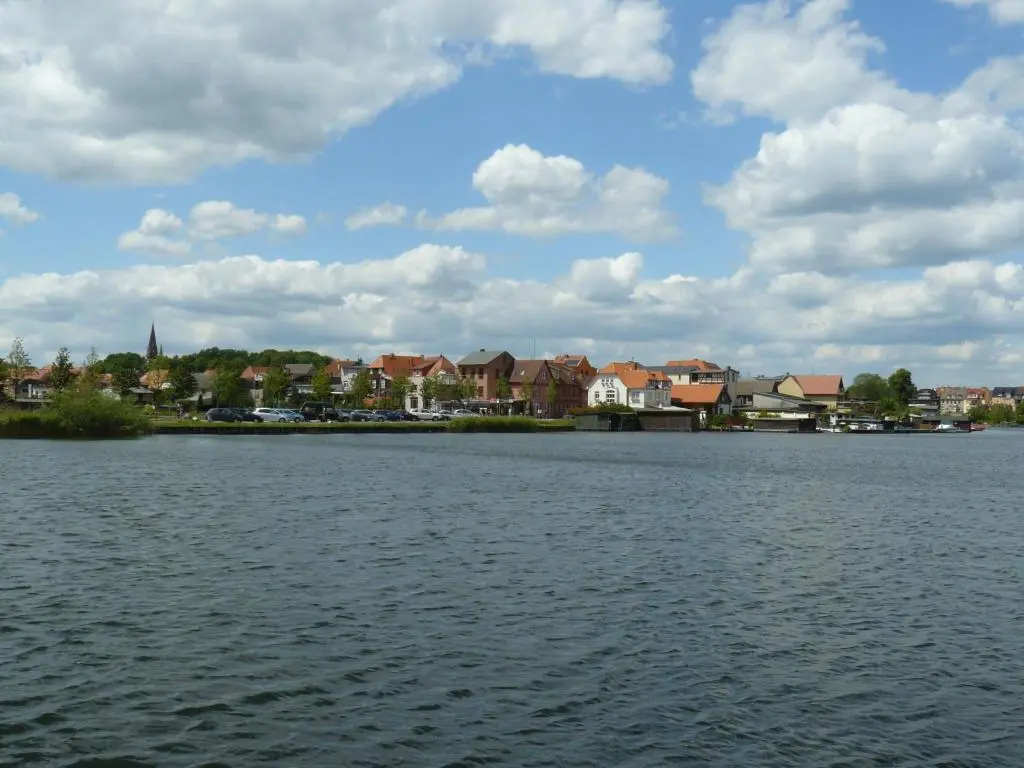 kleines Ferienhaus am Feldrand