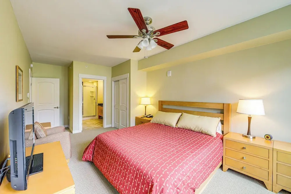 100 Steps to Gondola: Cozy Winter Park Condo!
