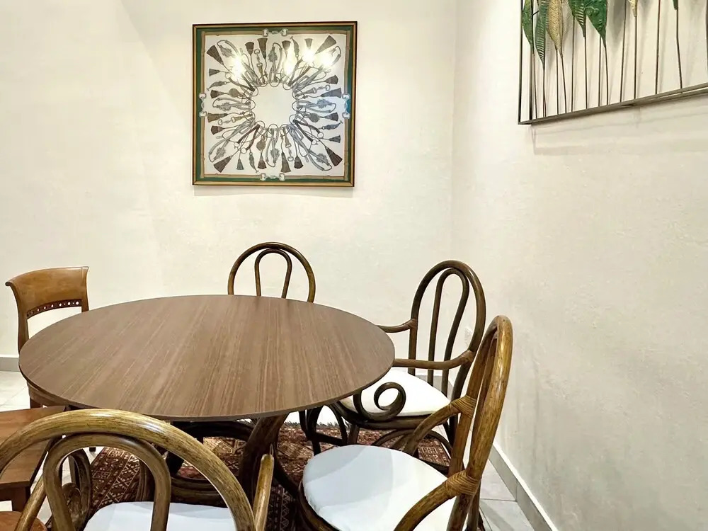 Melodies Moderne 2B2B Near KSL