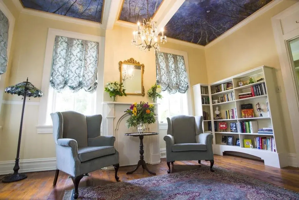 Hollinger House