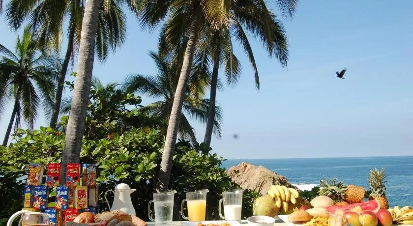 Cocos Camp