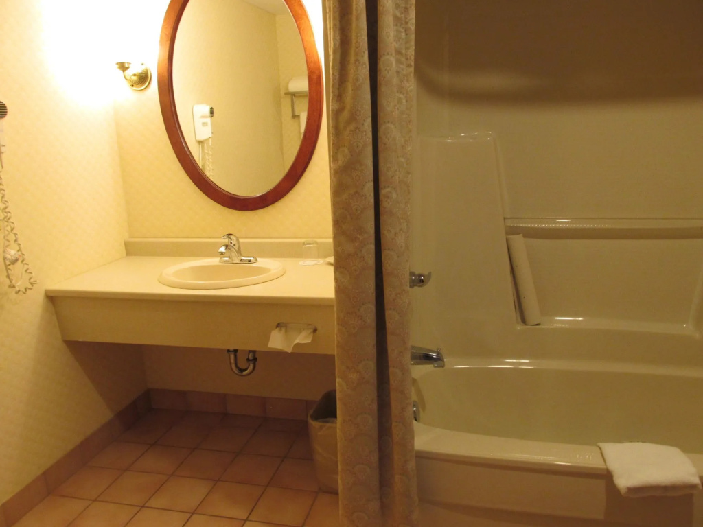 The Fredericton Inn