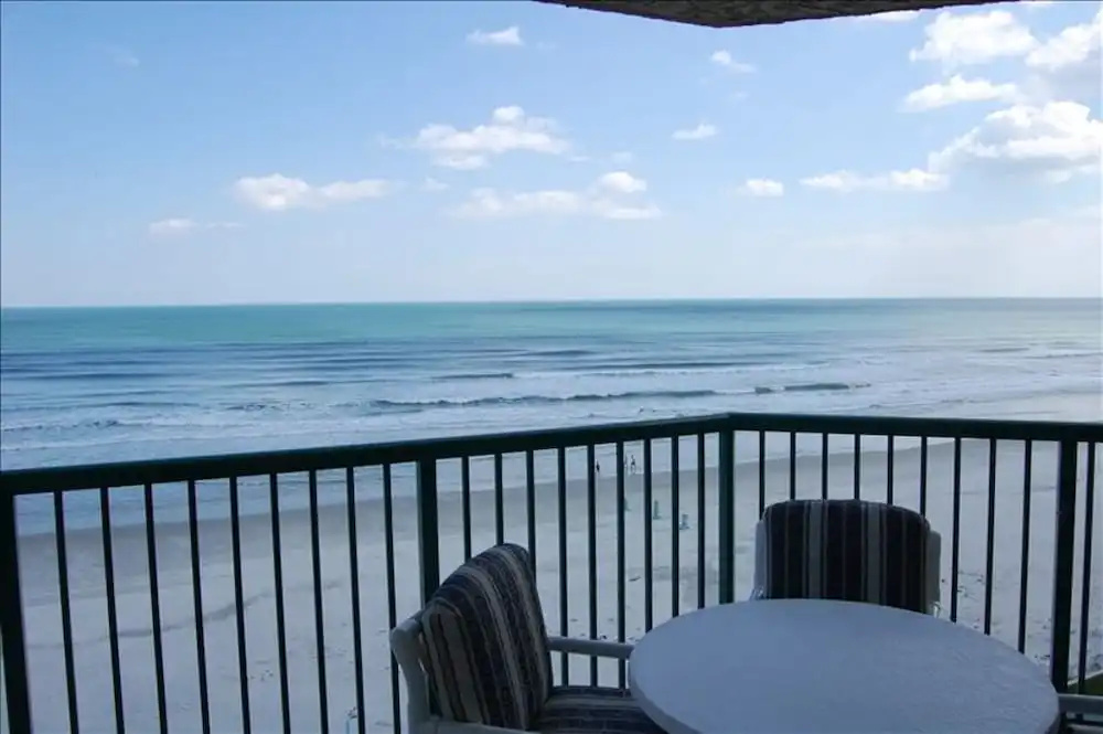 Dimucci TT 708 3 Bedrooms 3 Bathrooms Condo by Redawning