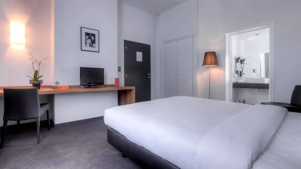 Hotel St James