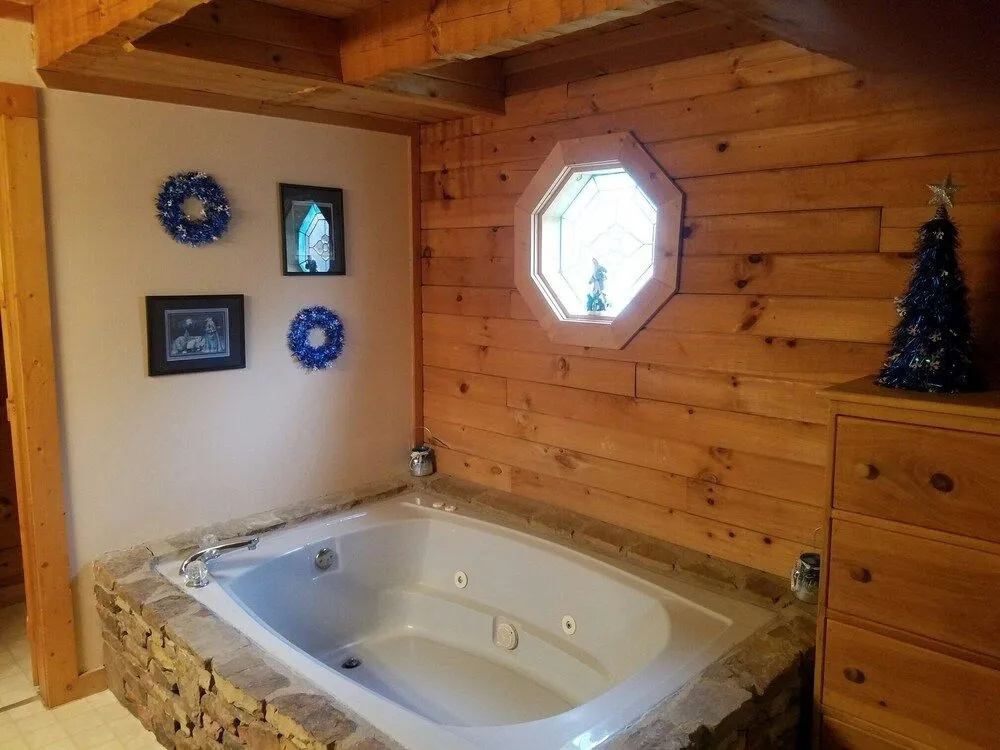 Cornerstone 2 Bedroom Cabin by RedAwning