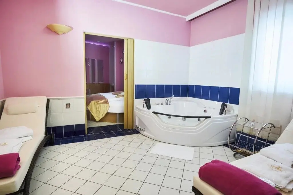 Hotel Eroplán