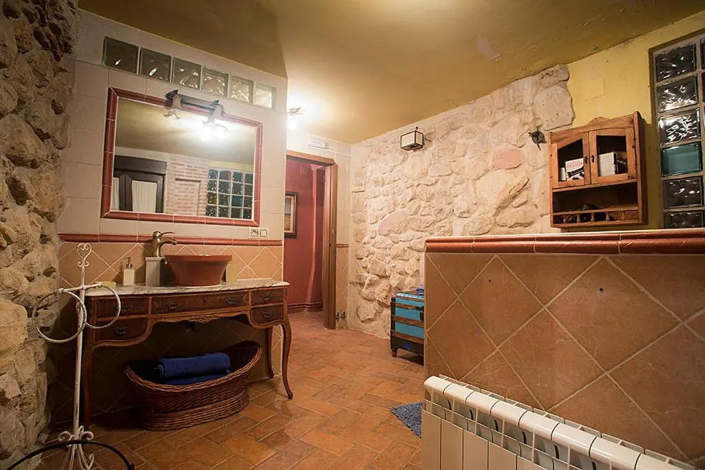 Casa Rural Inma, Segovia ,Hoces del Duraton y cerca de Madrid