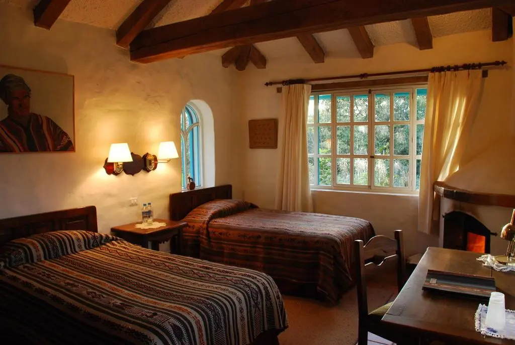 Las Palmeras Inn